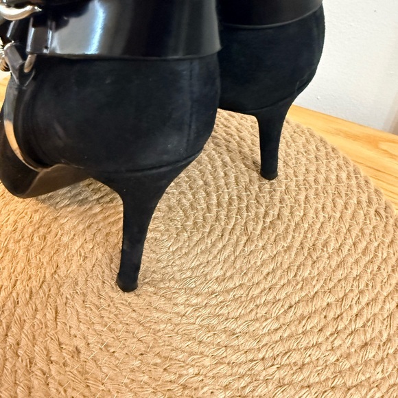 4/$25 • Le Chateau Stiletto Chain Detail Ankle Boots - Picture 4 of 4